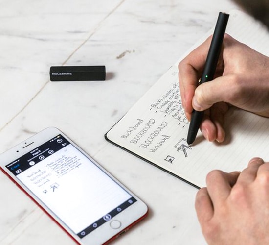 Digitale gadget smart writing set voor handig thuiswerken