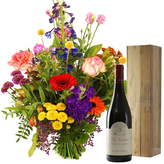 Bloemen met vaas + wijn cadeau voor 60 jaar verjaardag