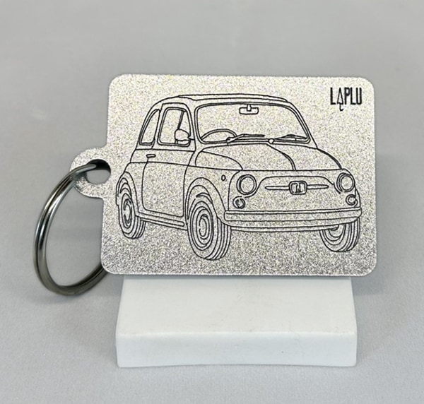 Sleutelhanger Fiat500 als cadeau 10 euro vrouw